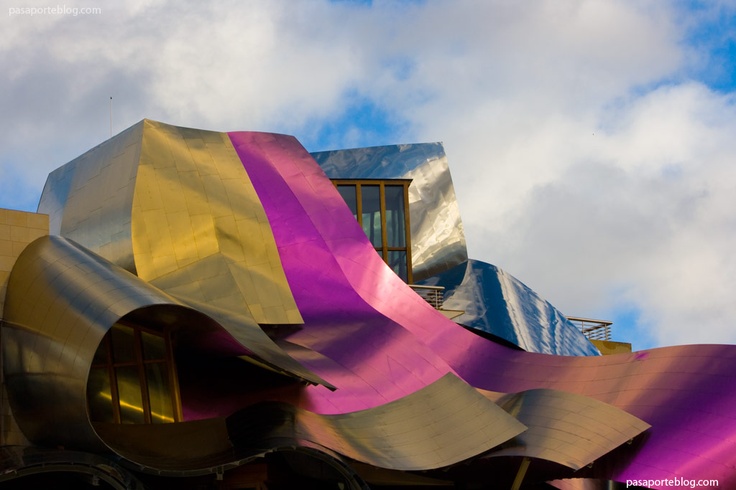 Arquitectura de Frank Gehry en la bodega Marqués de Riscal