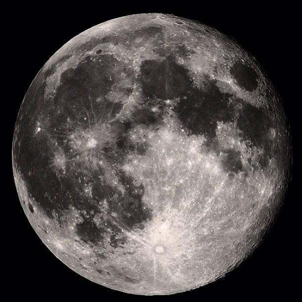 Hoy veremos la luna así de cerca. Foto Quique Dacosta 